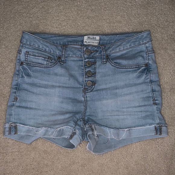 Mudd Pants - High waisted jean shorts (Junior’s)